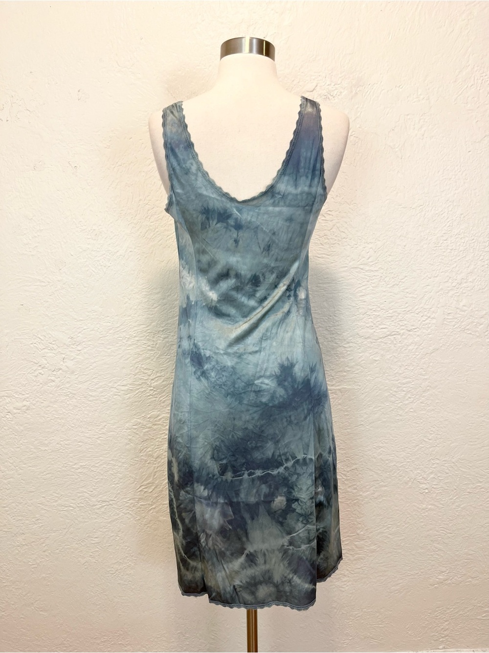 Vintage Blue Tie-Dye Lace-Trim Slip - Picture 3 of 8